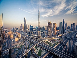 TRKLER DUBAݒDE EVLENYOR